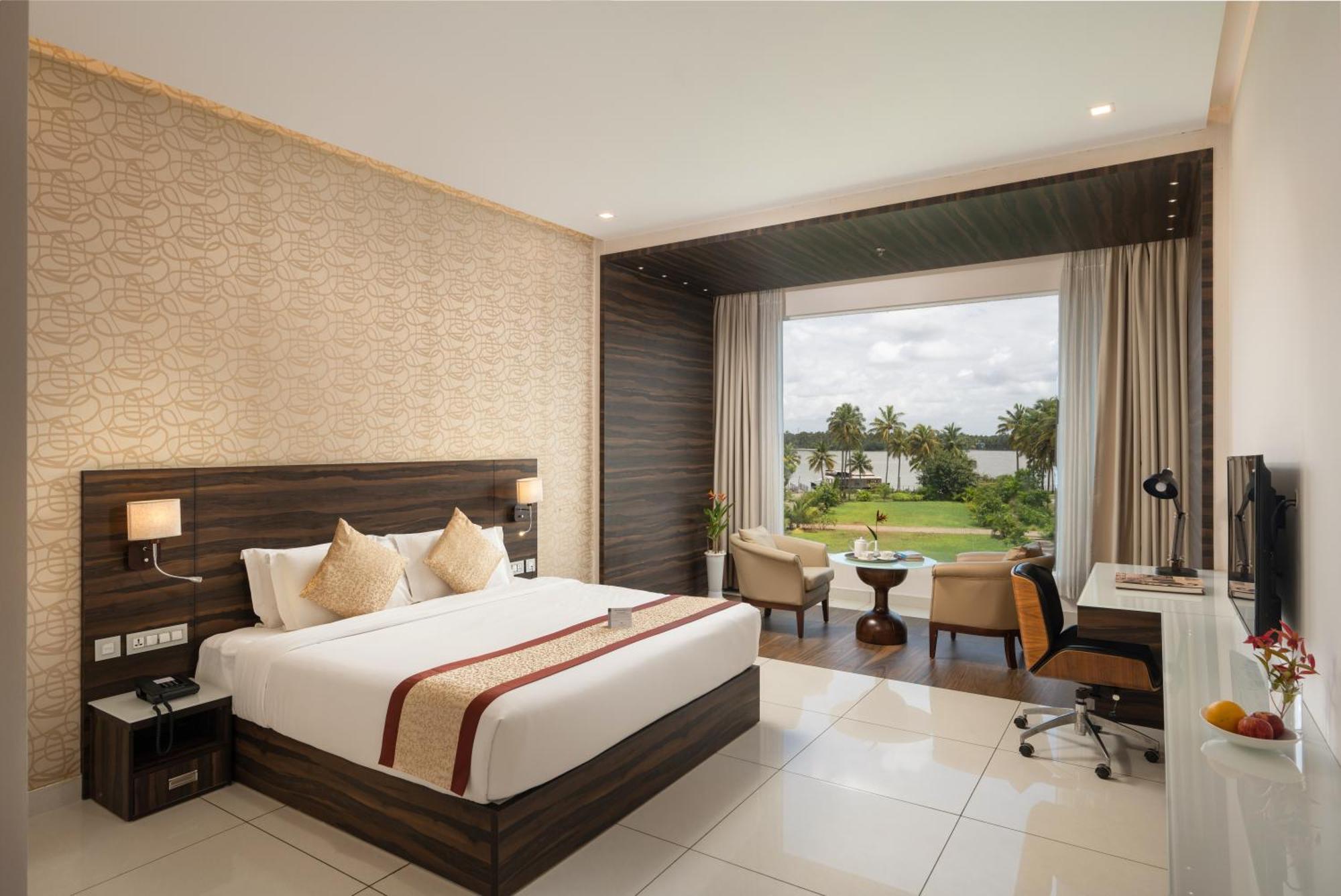 Blue Serene Resort Guruvāyūr Extérieur photo